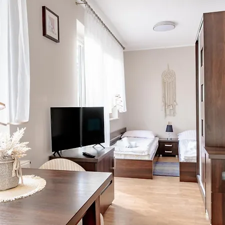 مزرعة للإقامة Filip - Bufet Sniadaniowy, Sauna, Rowery W Cenie Pobytu - Idealny Wpoczynek Nad Zatoka Pucka Oslonino